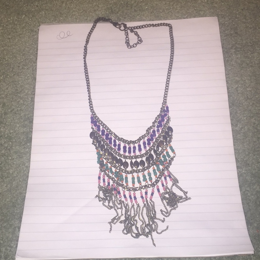 Medium length necklace